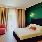 Almar Boutique 4*