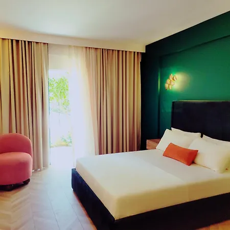 Almar Boutique 4*