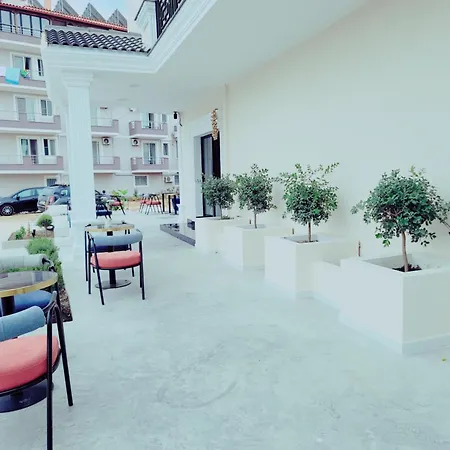 Almar Boutique Hotel 4*