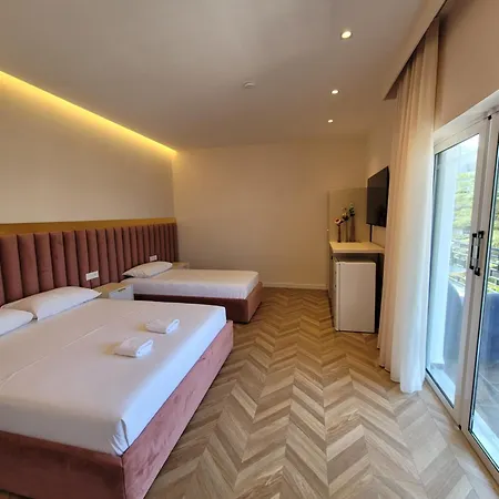 Almar Boutique 4* Sarandë
